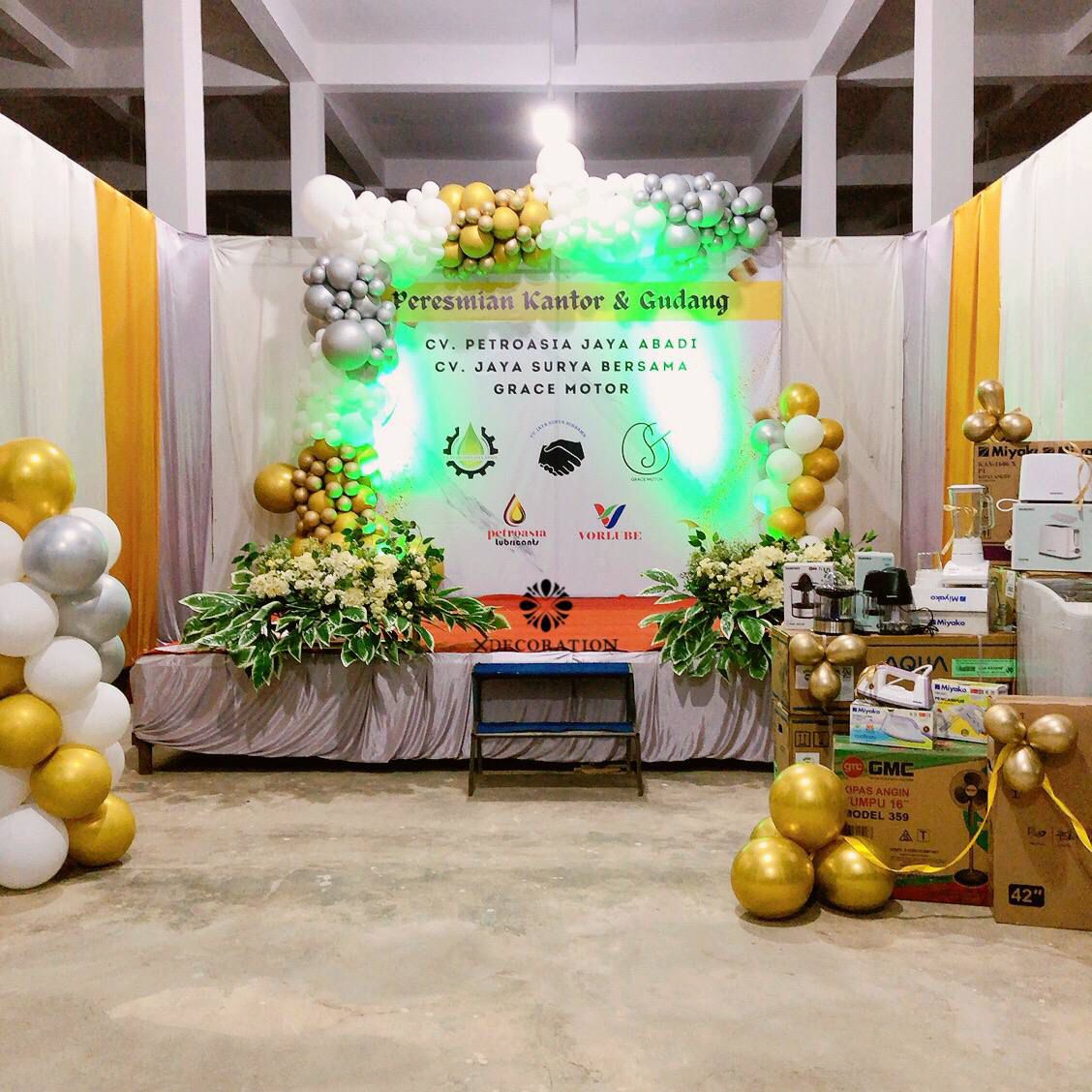 Sewa backdrop murah di Semarang untuk acara pernikahan, seminar, dan ulang tahun.